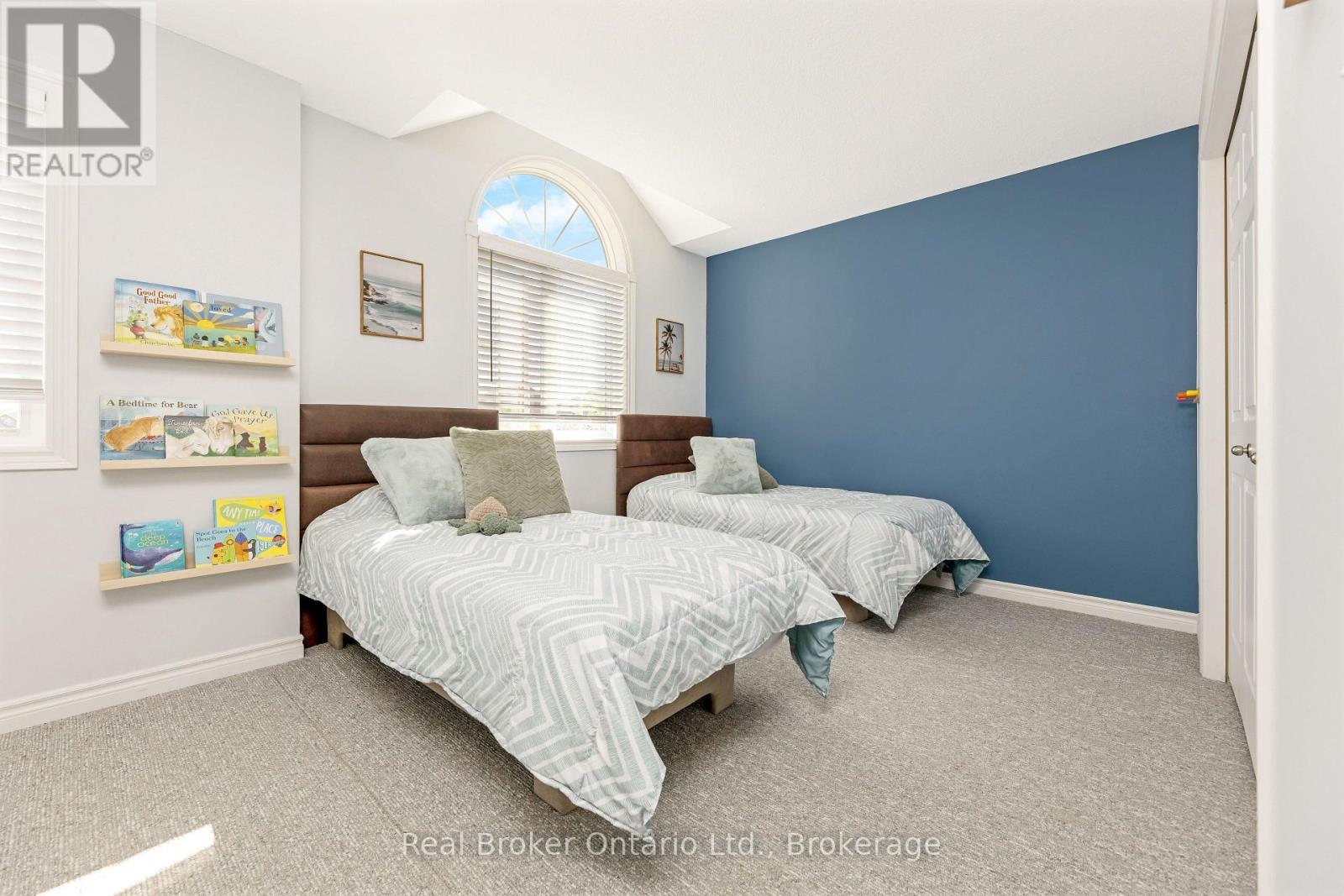 22 Atto Drive Property Photo 24