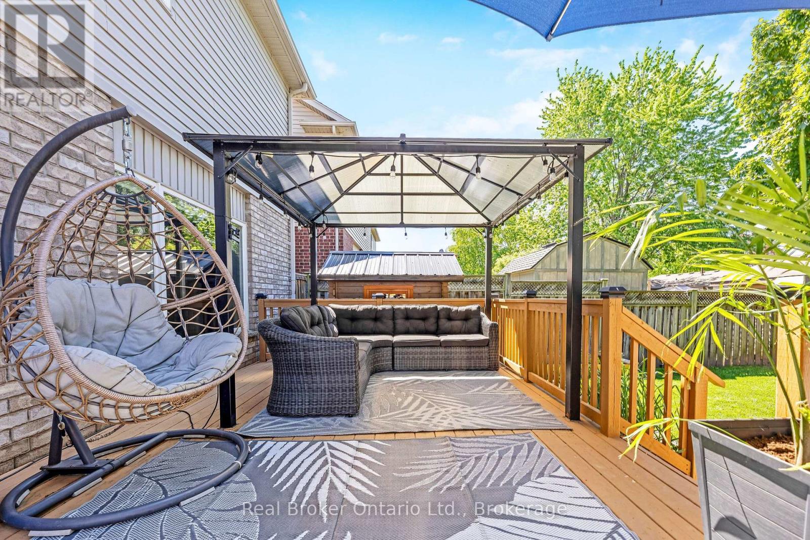 22 Atto Drive Property Photo 34