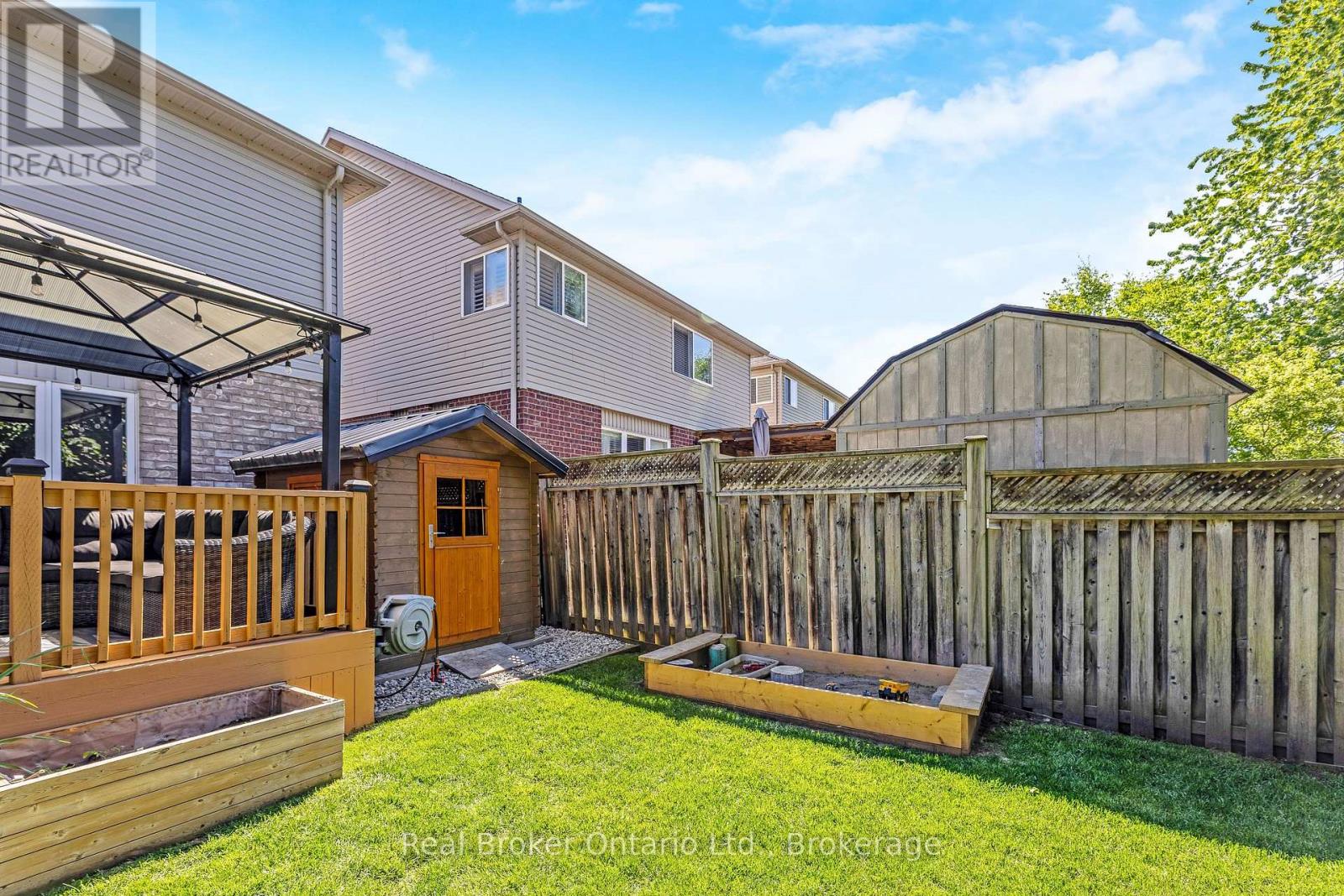 22 Atto Drive Property Photo 37