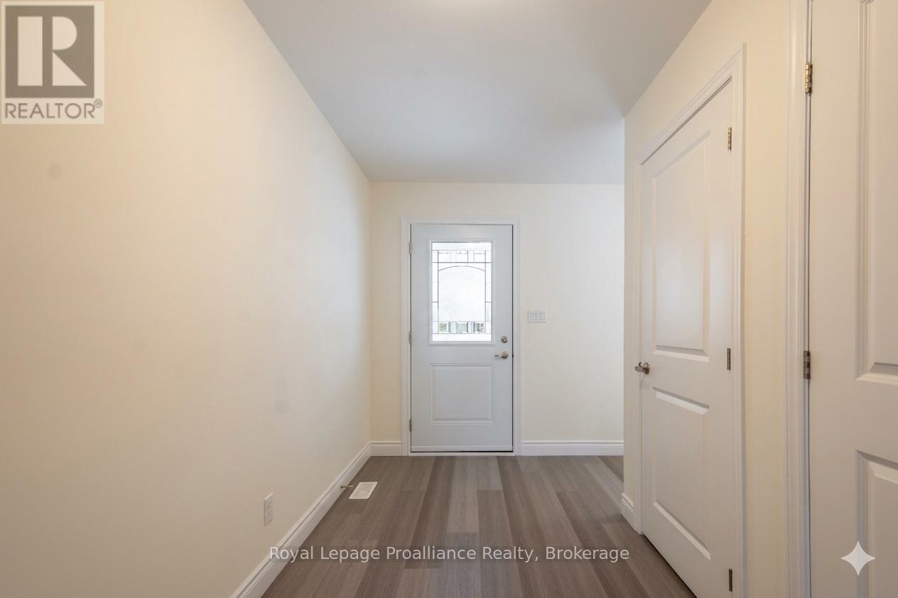 119 Farrington Crescent Property Photo 3
