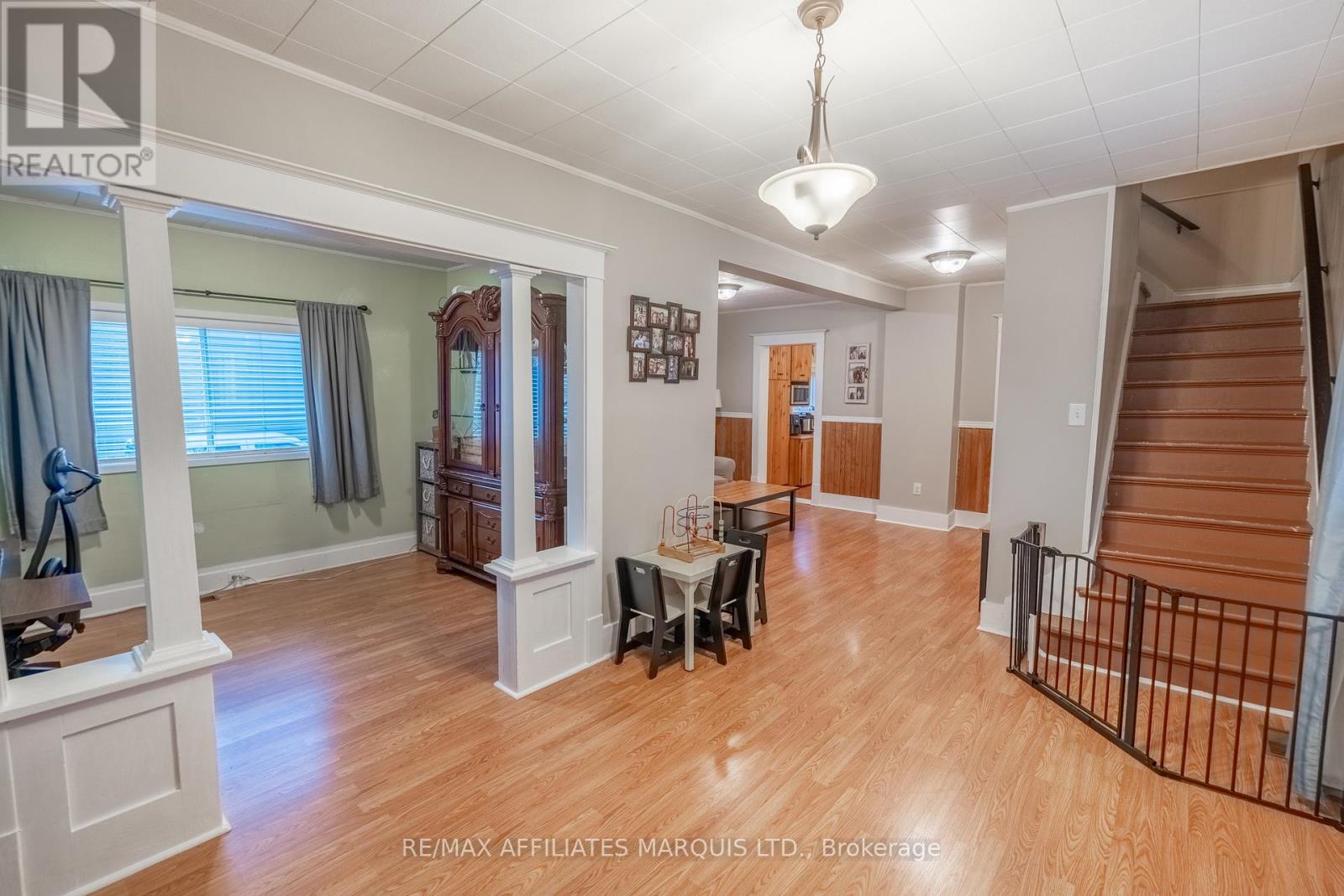 311 Fourth Street W Property Photo 13