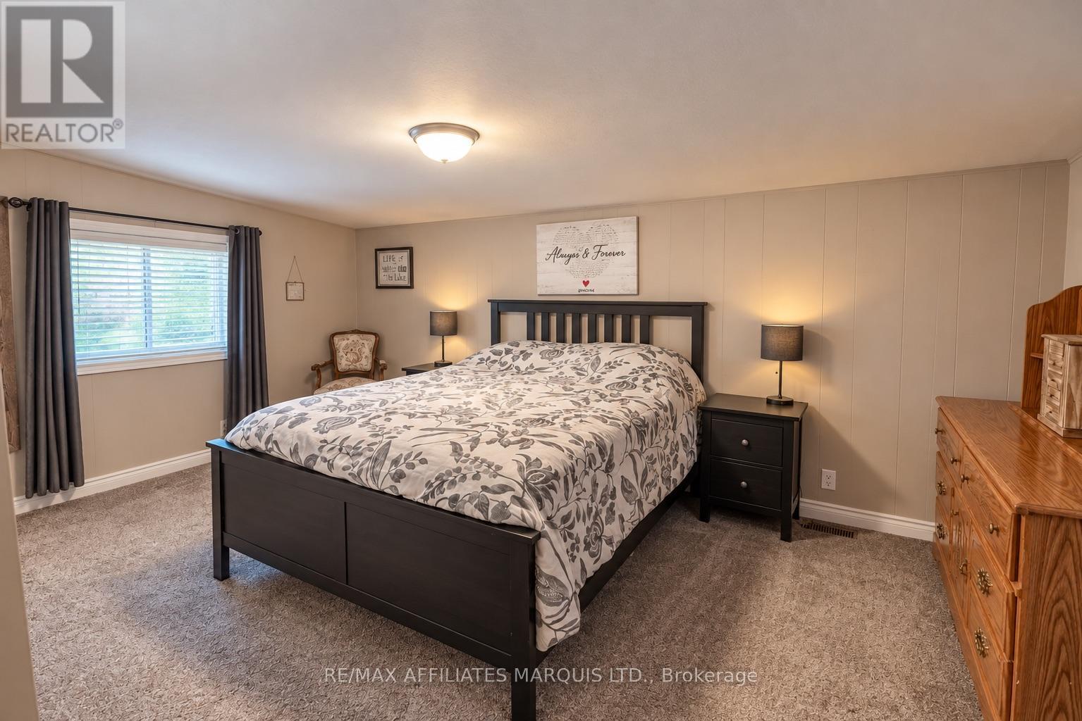 311 Fourth Street W Property Photo 14