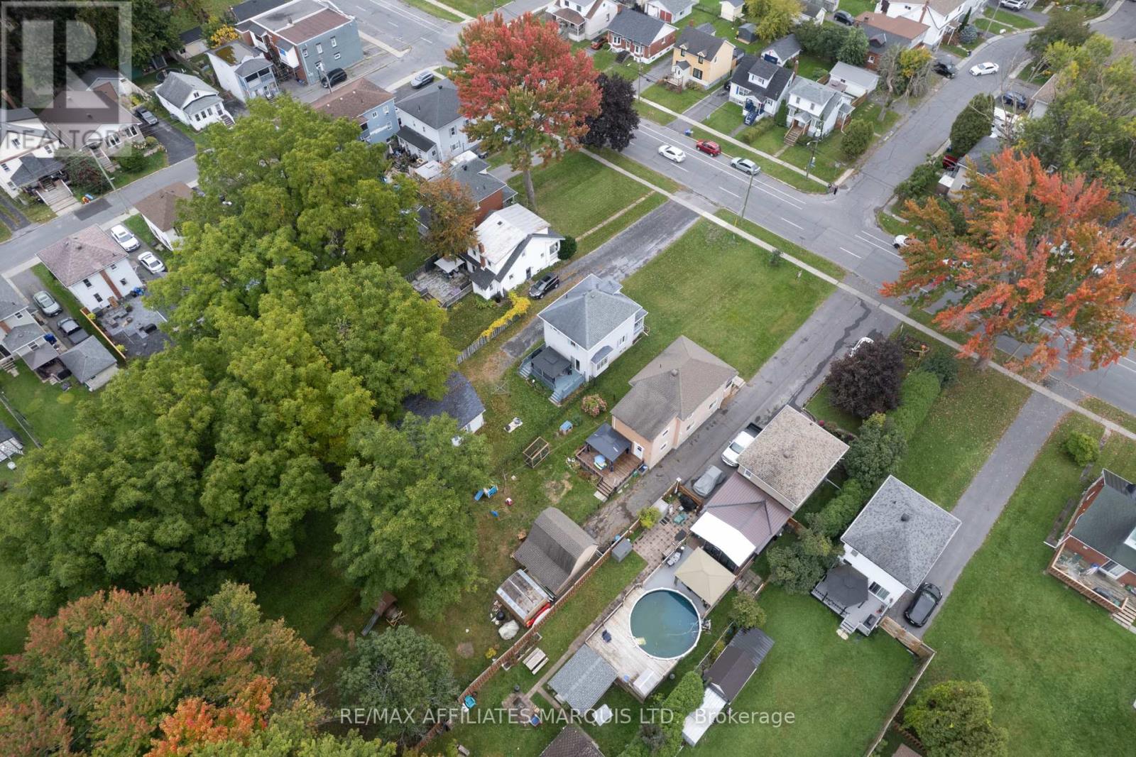 311 Fourth Street W Property Photo 31