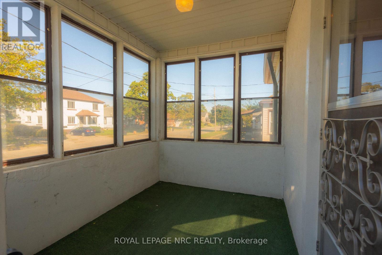 56 Lyons Avenue Property Photo 18