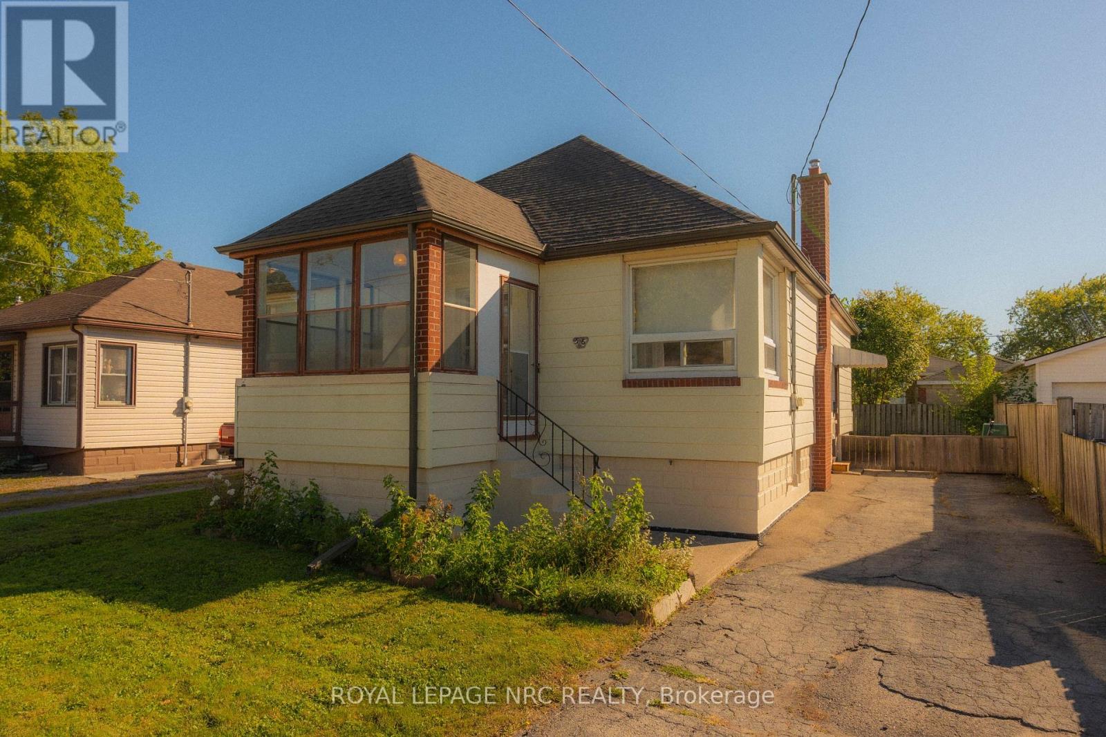 56 Lyons Avenue Property Photo 33