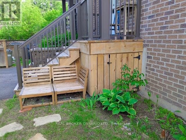 3 - 7 Timberview Way Property Photo 3