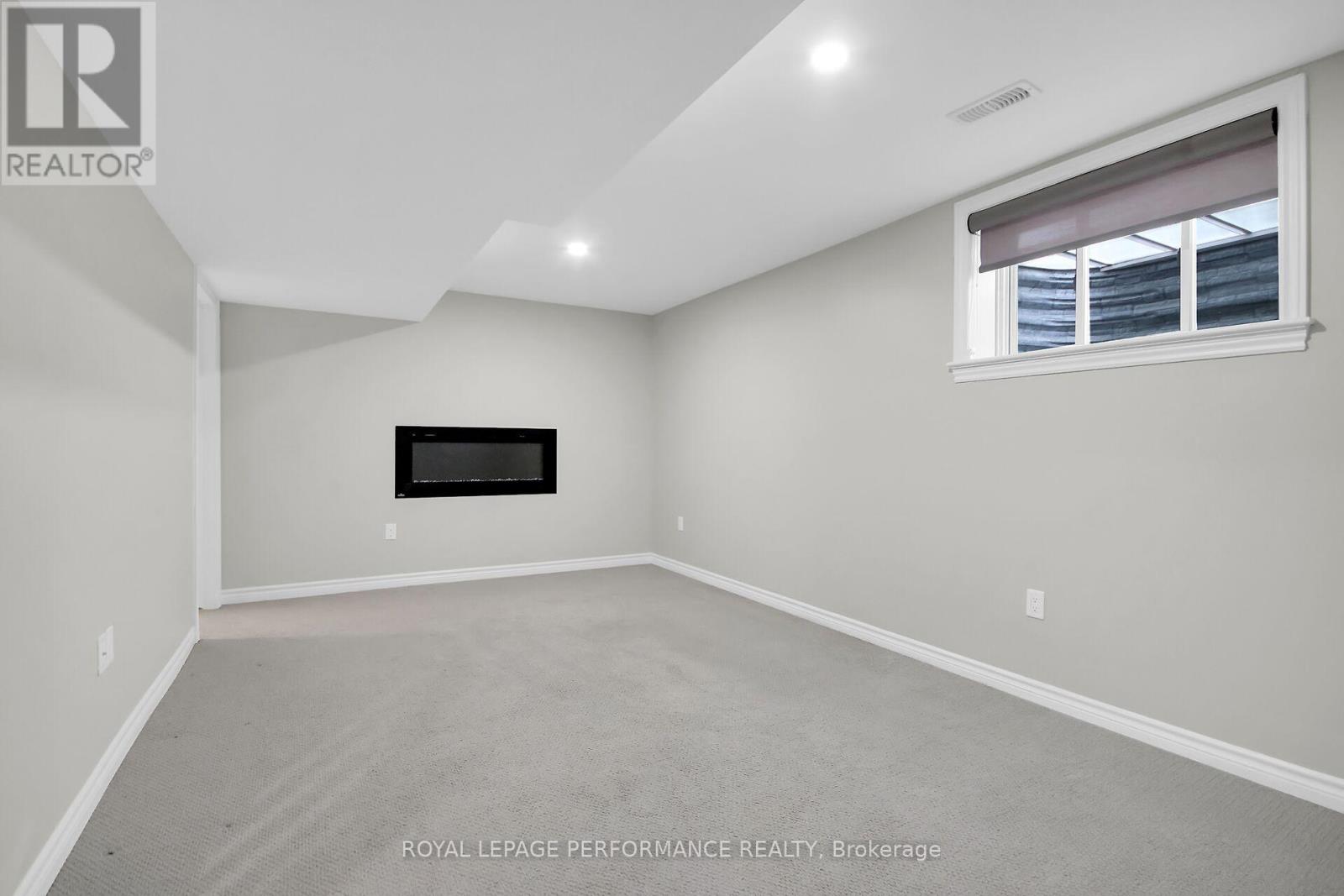 522 Silverbell Crescent Property Photo 25