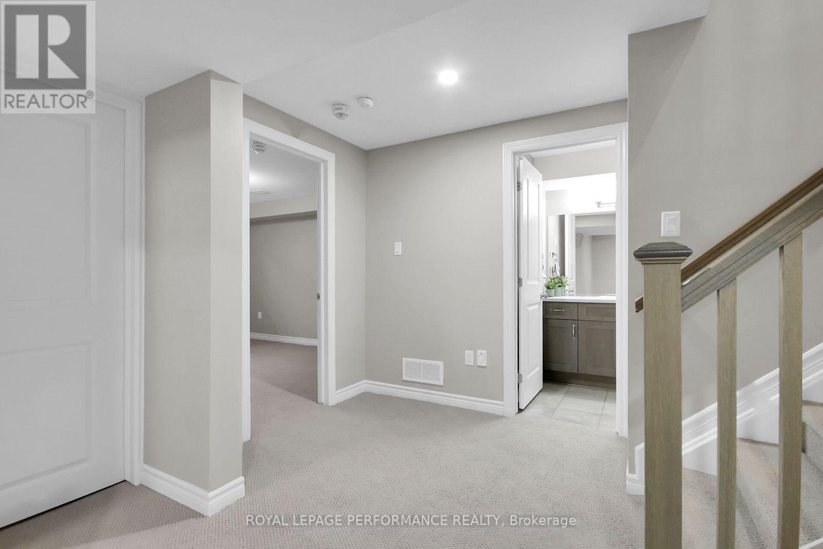 522 Silverbell Crescent Property Photo 27