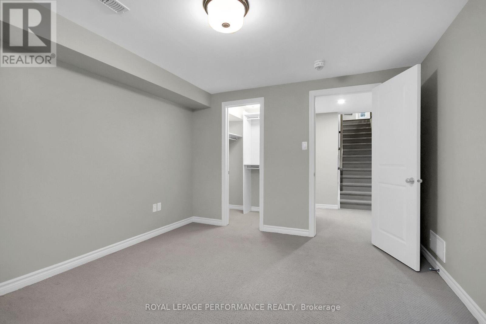 522 Silverbell Crescent Property Photo 28