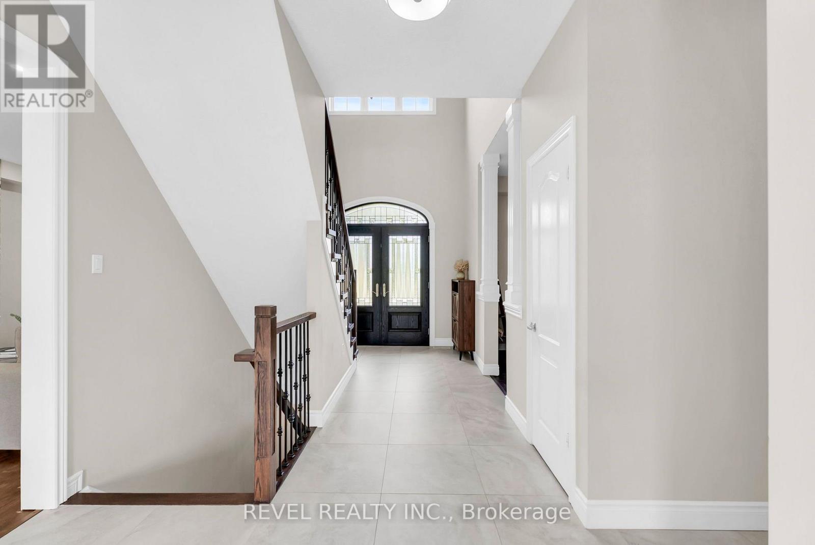 14 Devonleigh Drive Property Photo 3