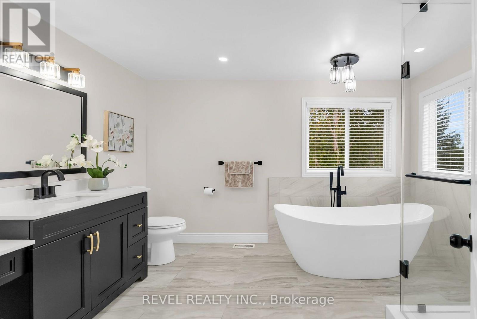 14 Devonleigh Drive Property Photo 22