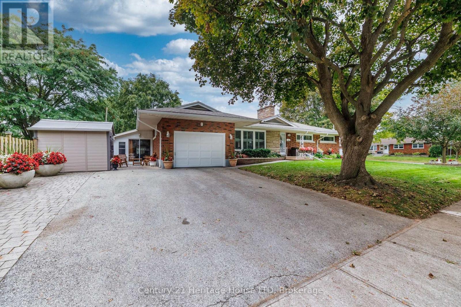 5159 Shirley Avenue Property Photo 4