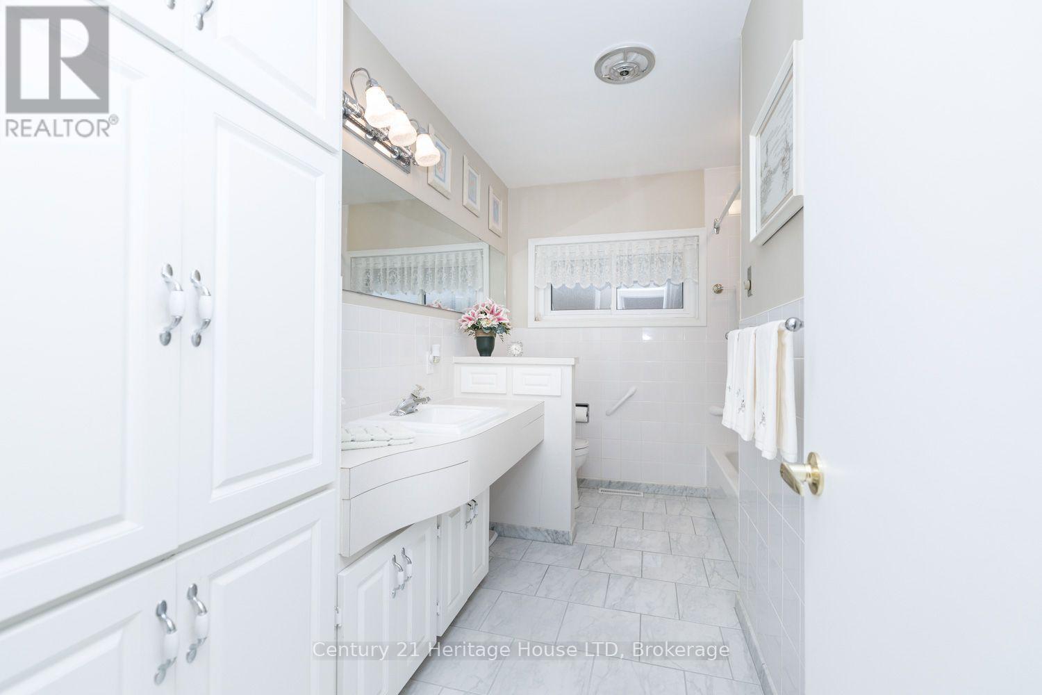 5159 Shirley Avenue Property Photo 15