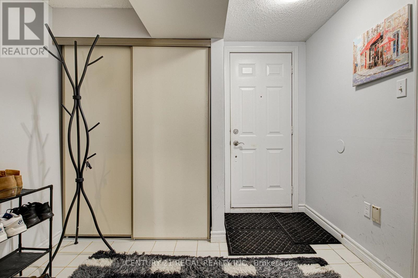 15 - 310 Christopher Drive Property Photo 19