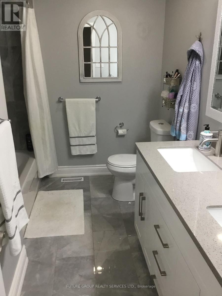 40 Lyton Crescent Property Photo 9