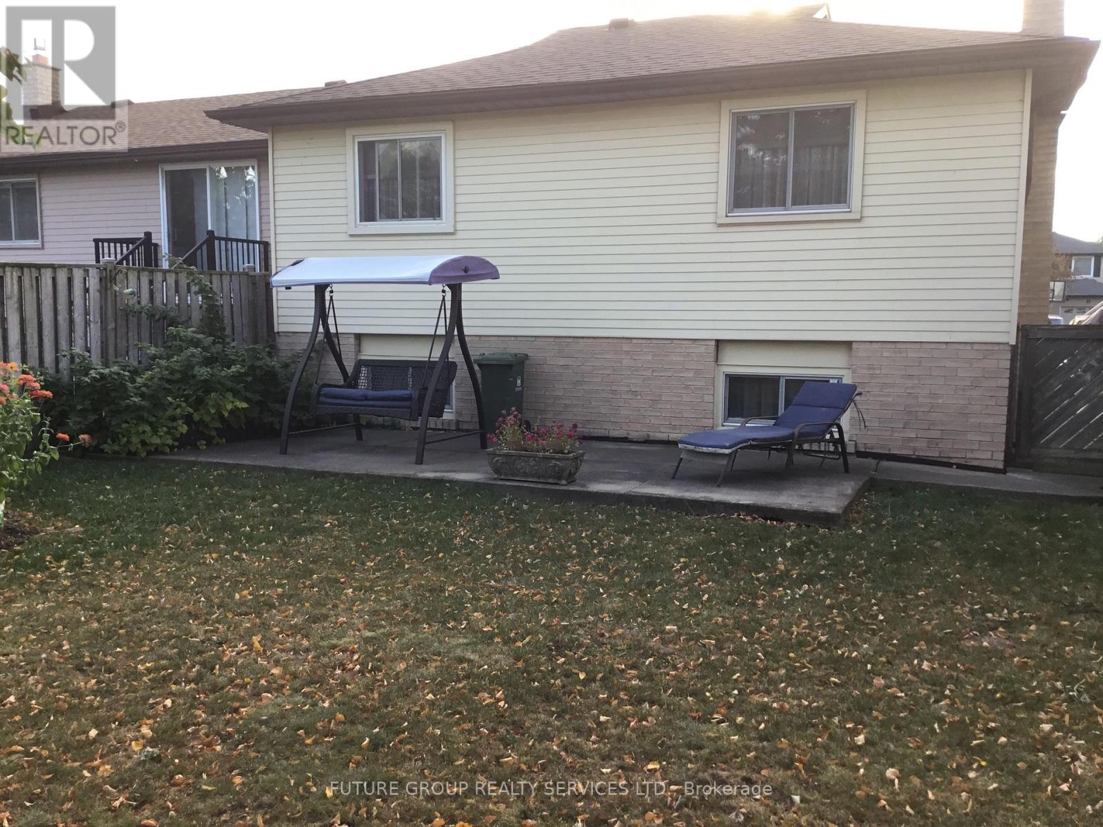 40 Lyton Crescent Property Photo 23