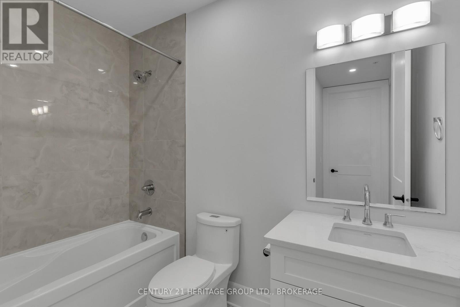607 - 129 South Street Property Photo 32