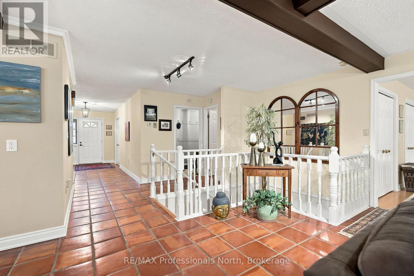 8 Palmer Court Property Photo 11