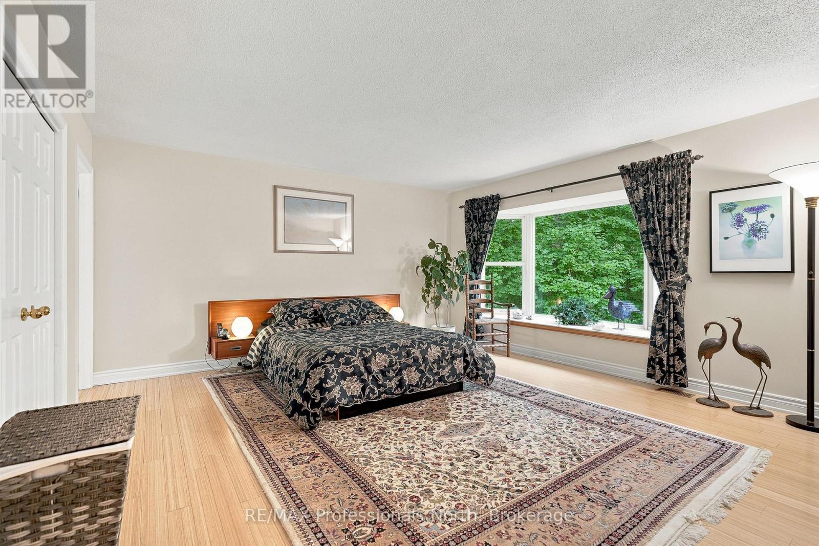 8 Palmer Court Property Photo 28