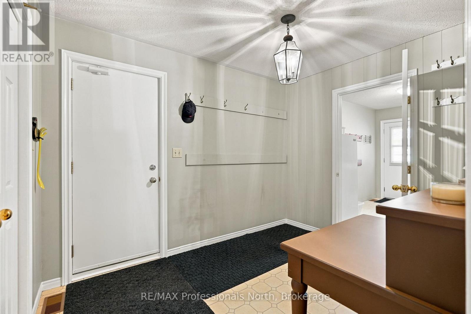 8 Palmer Court Property Photo 33