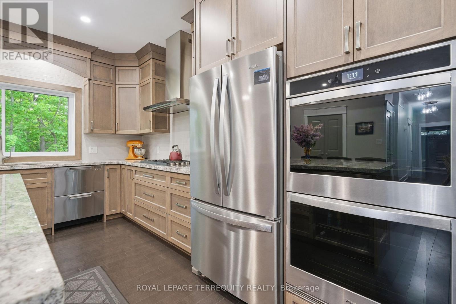218 Campbell Road Property Photo 11