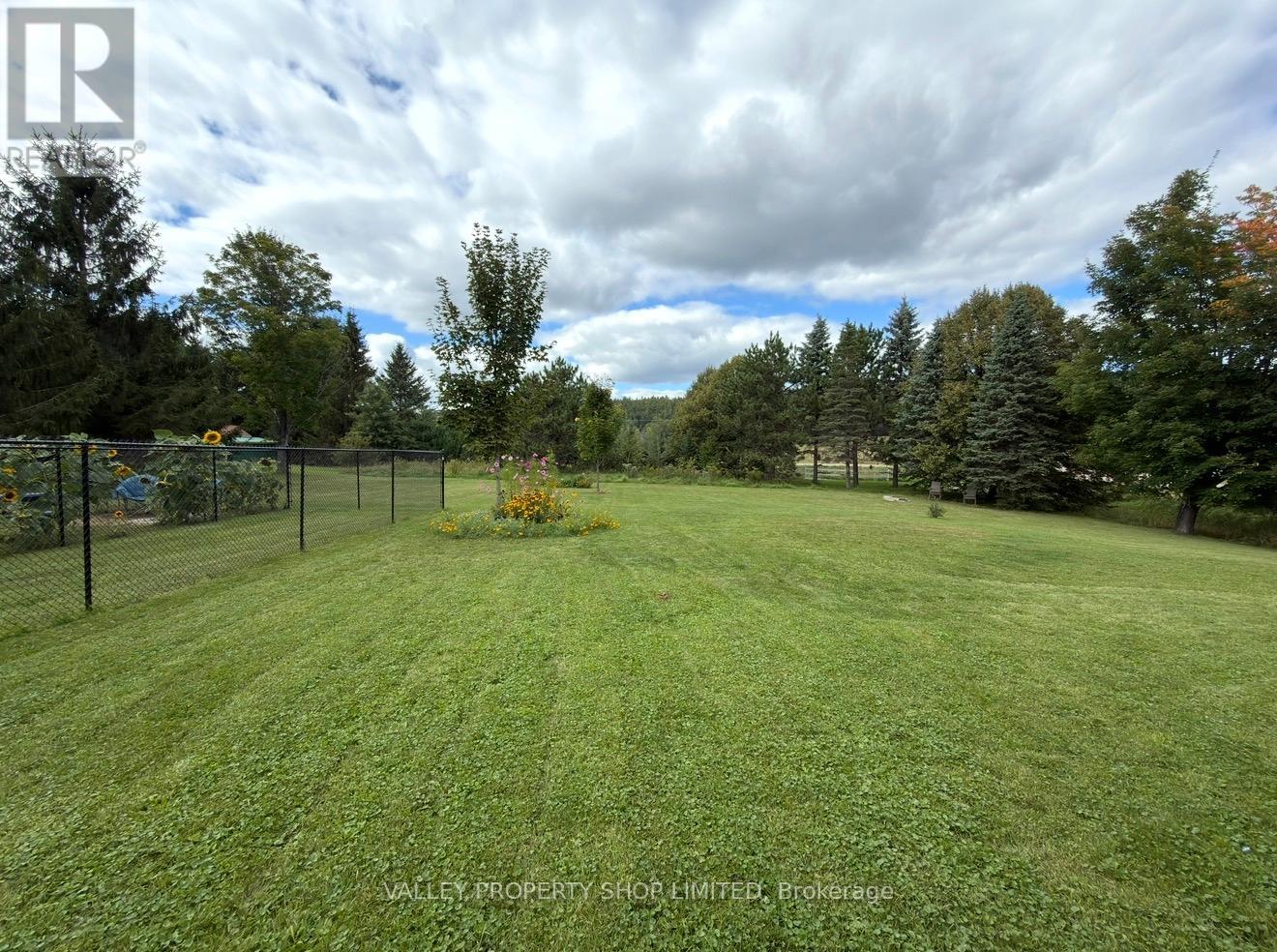 10 Kirk Court Property Photo 23