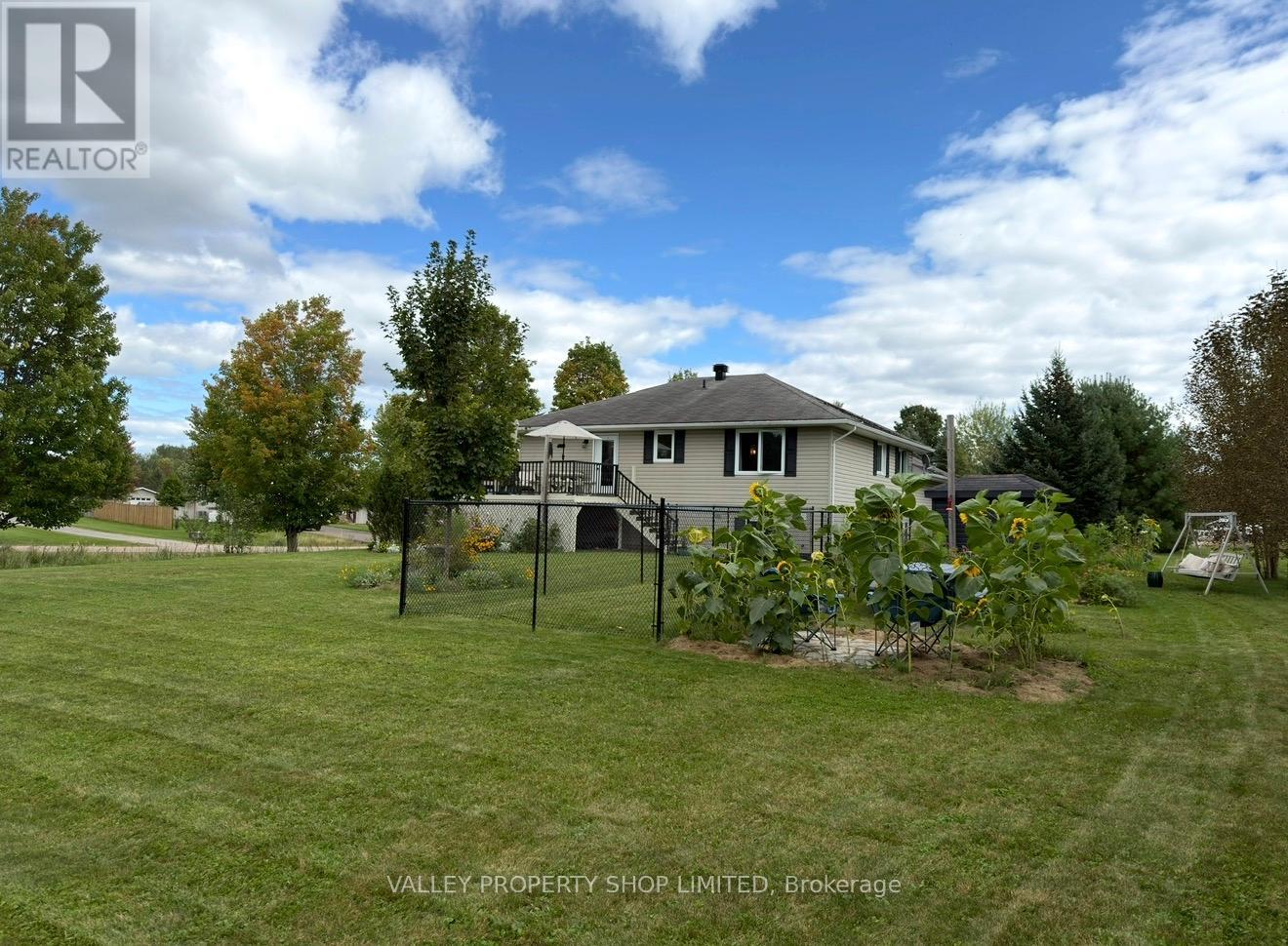 10 Kirk Court Property Photo 25