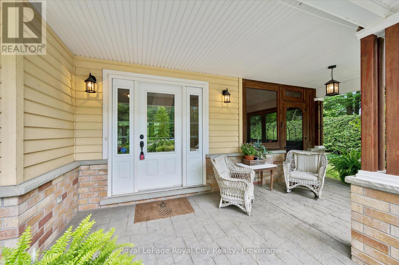 135 Hume Road Property Photo 6