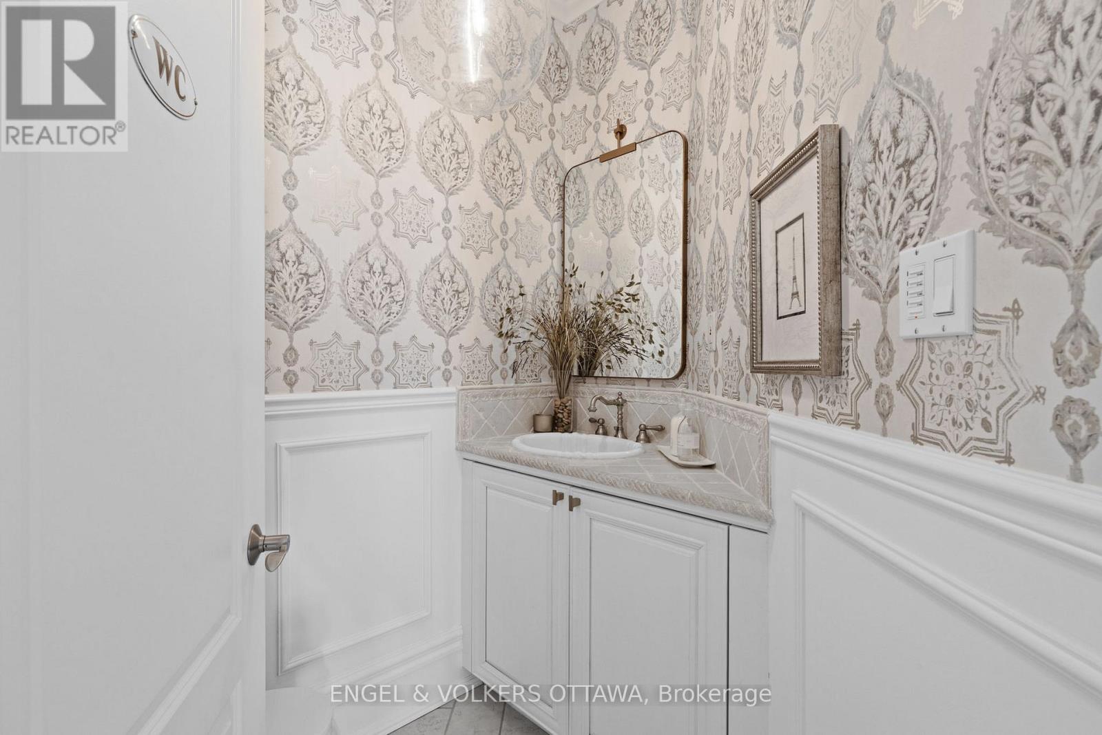 6197 Ottawa Street Property Photo 21