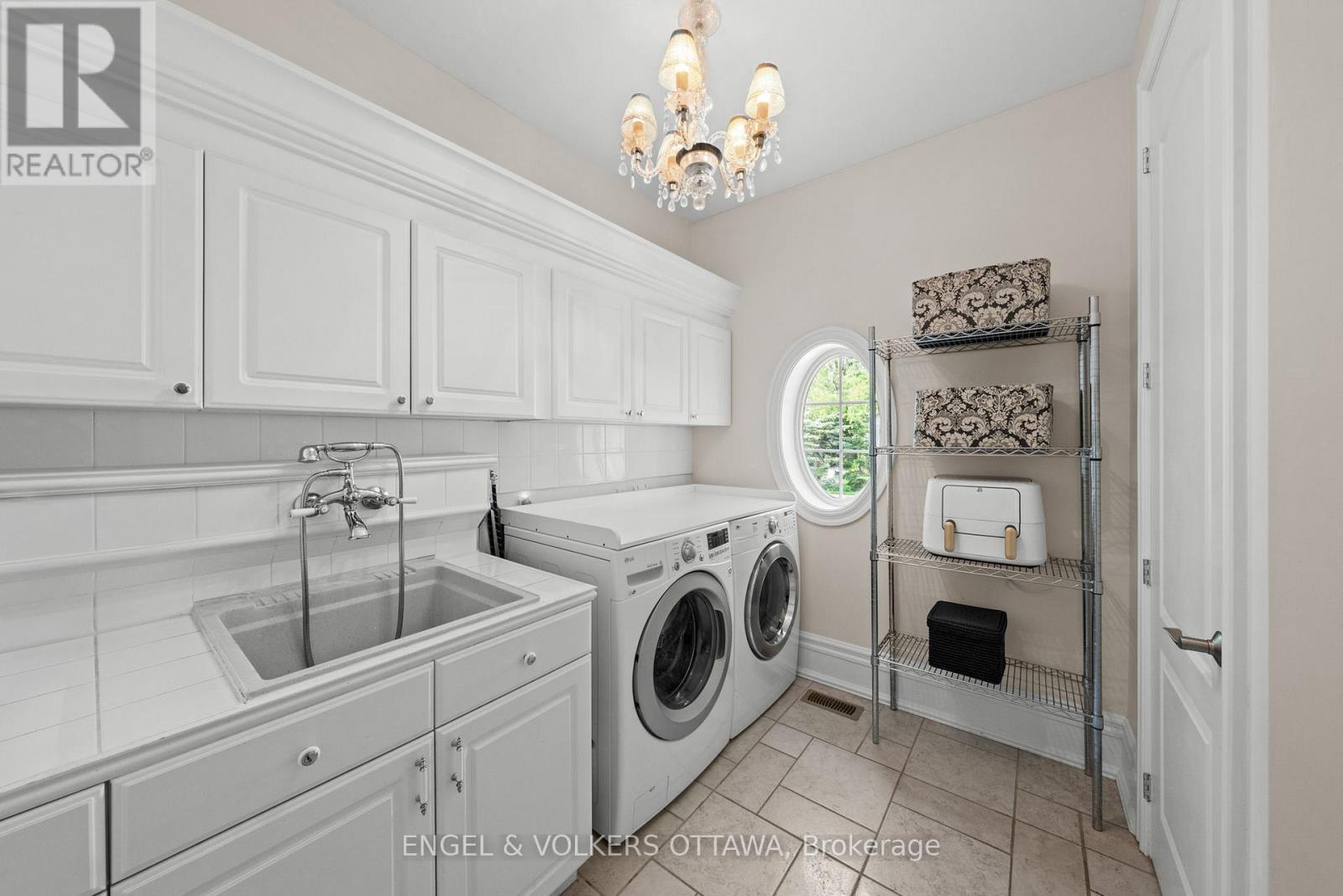 6197 Ottawa Street Property Photo 27