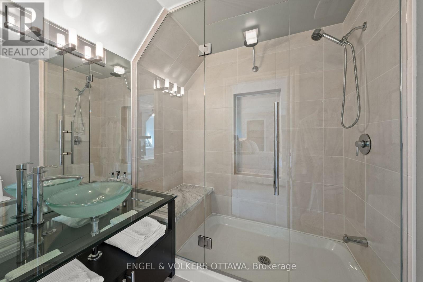 6197 Ottawa Street Property Photo 31
