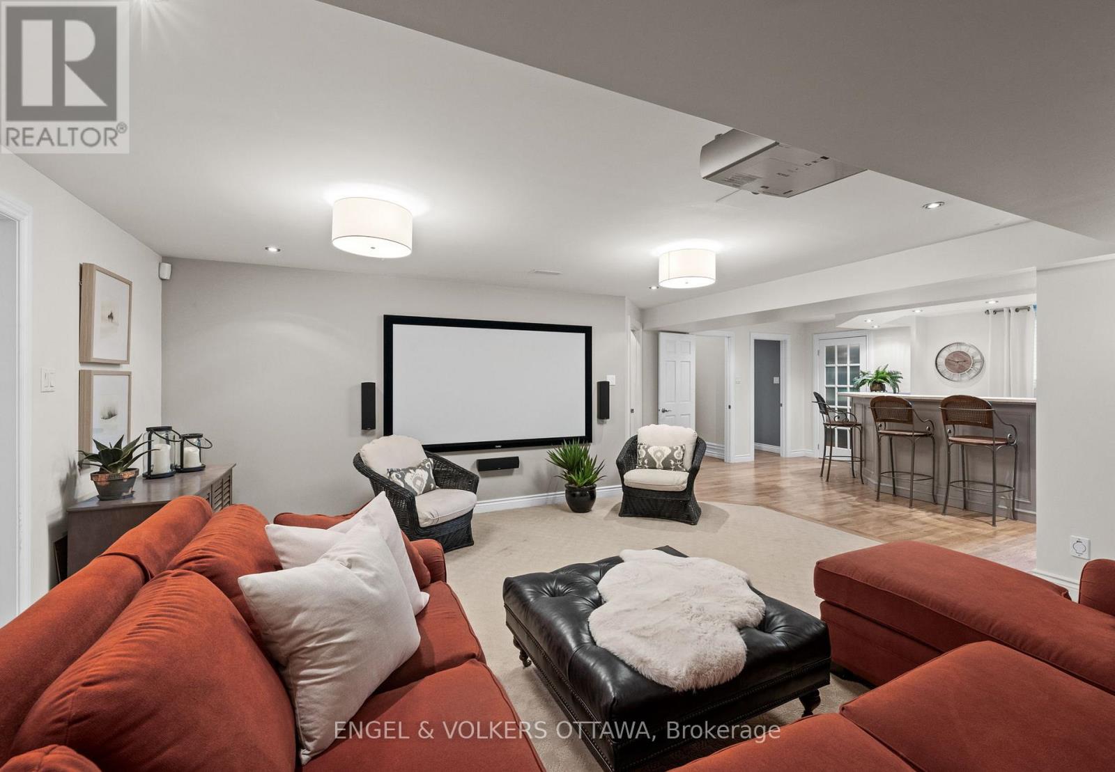 6197 Ottawa Street Property Photo 32