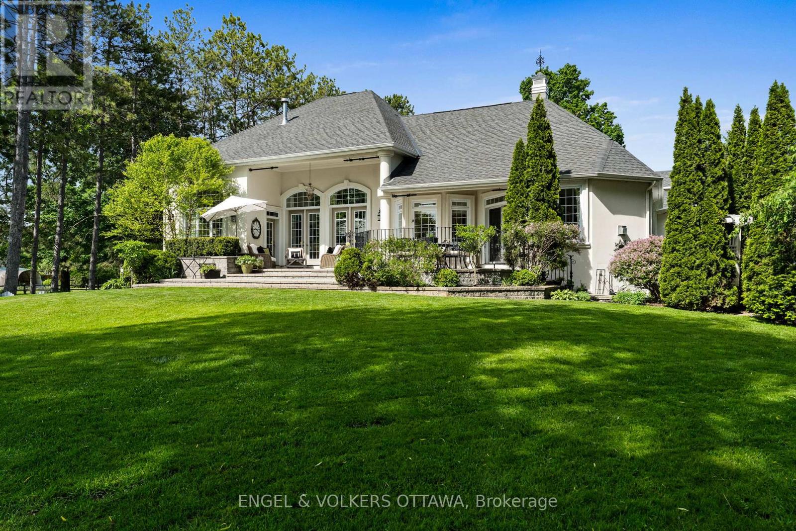 6197 Ottawa Street Property Photo 40
