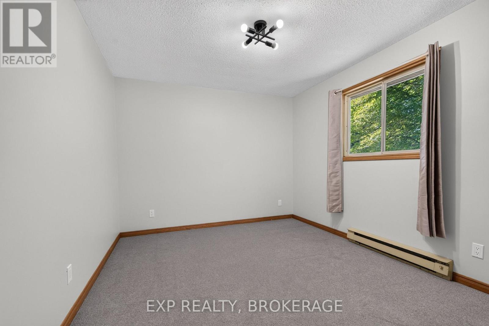 1054 York Road Property Photo 21