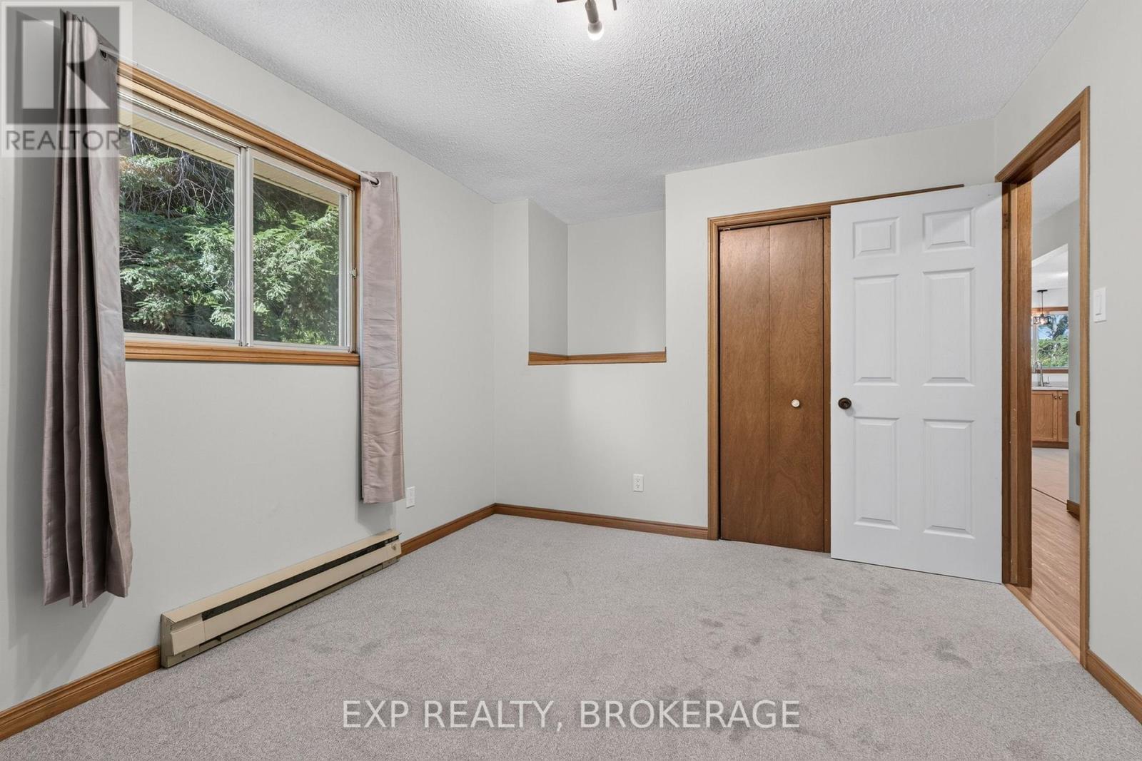 1054 York Road Property Photo 22