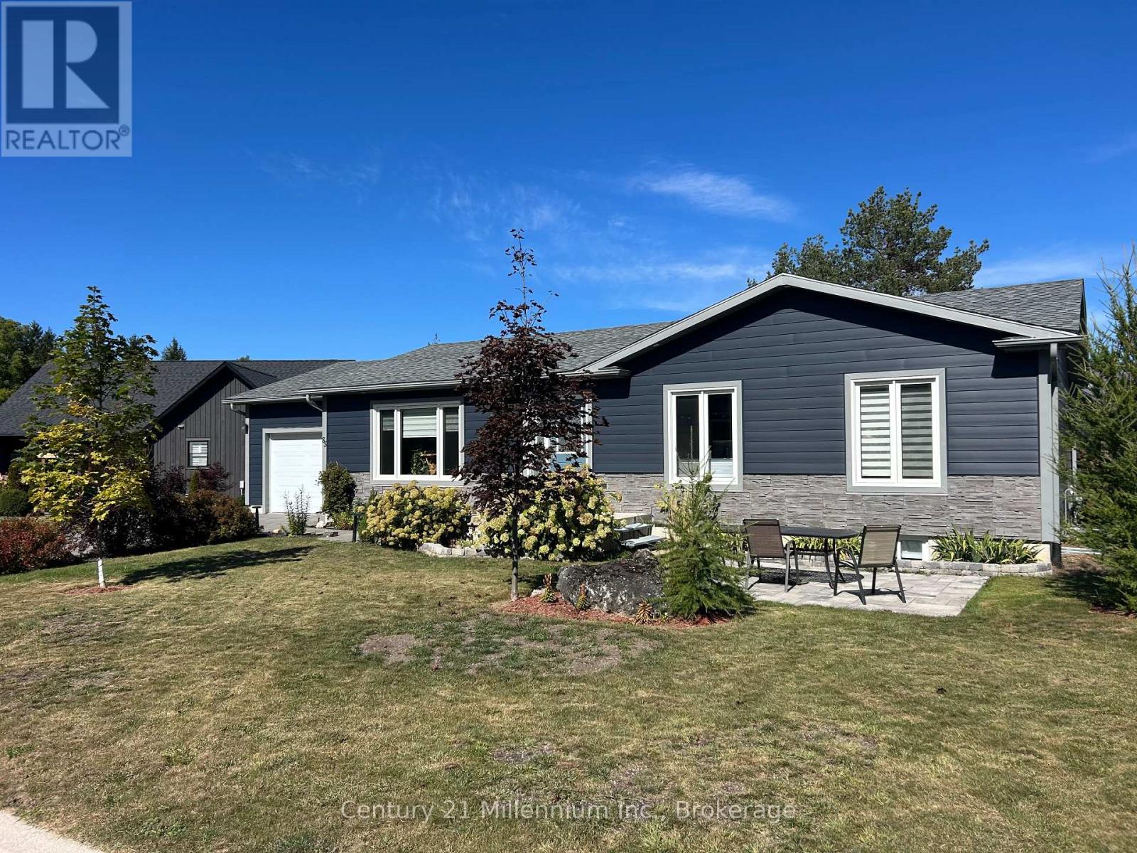 85 Gordon Crescent Property Photo 1