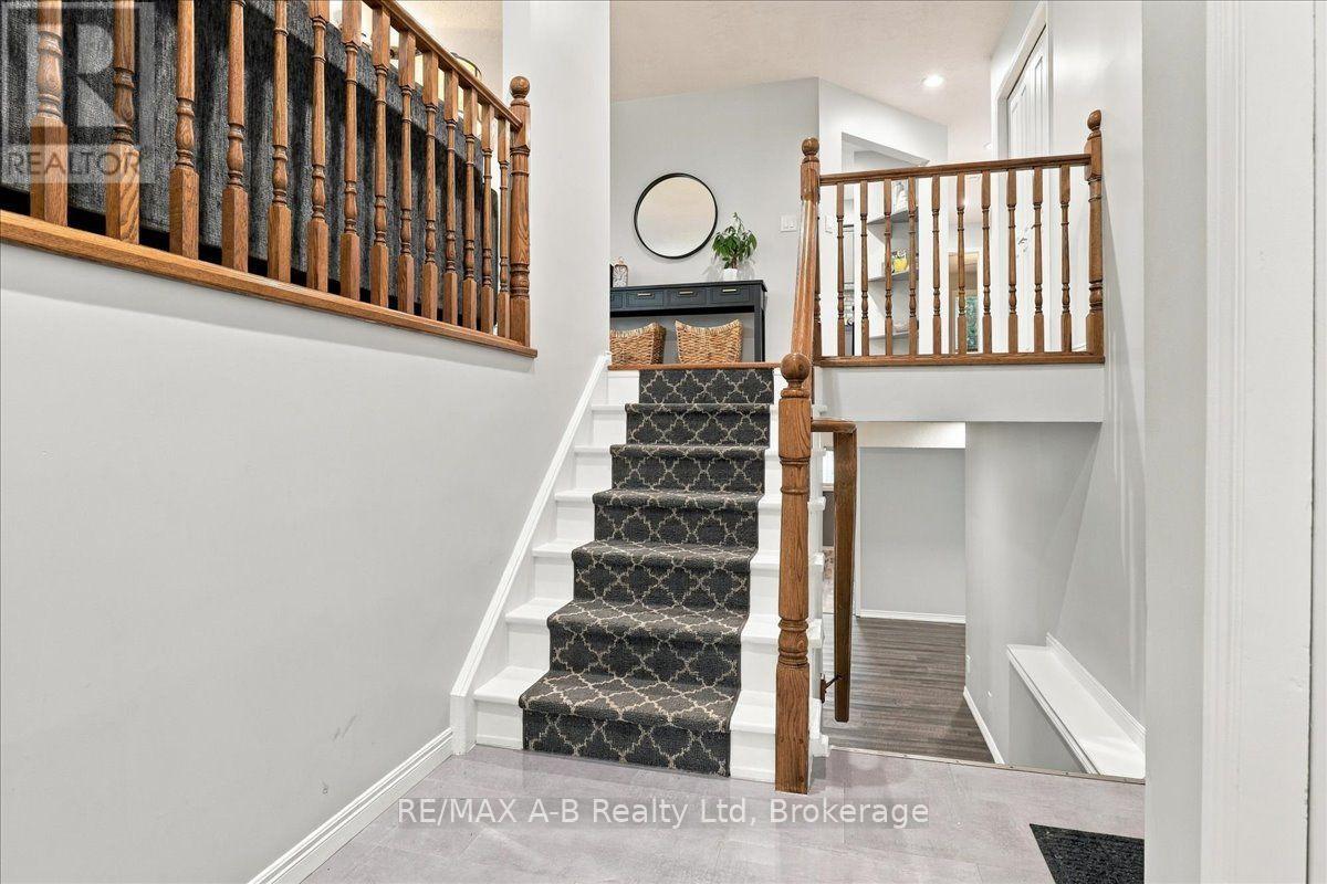 194 Norwood Court Property Photo 8