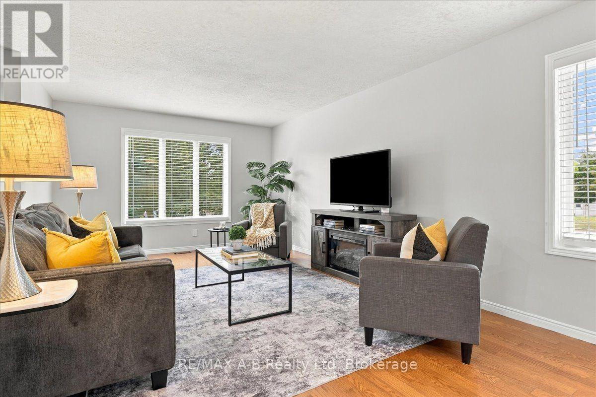 194 Norwood Court Property Photo 10