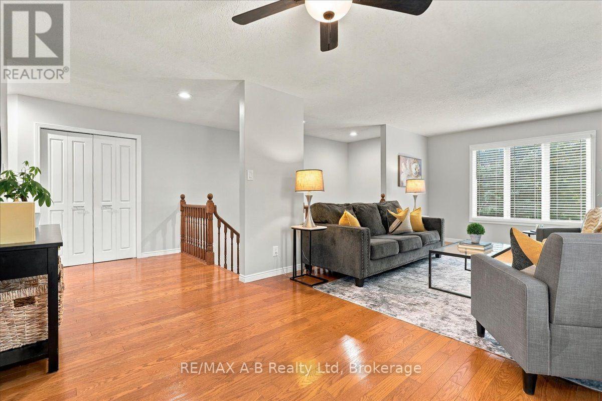 194 Norwood Court Property Photo 12