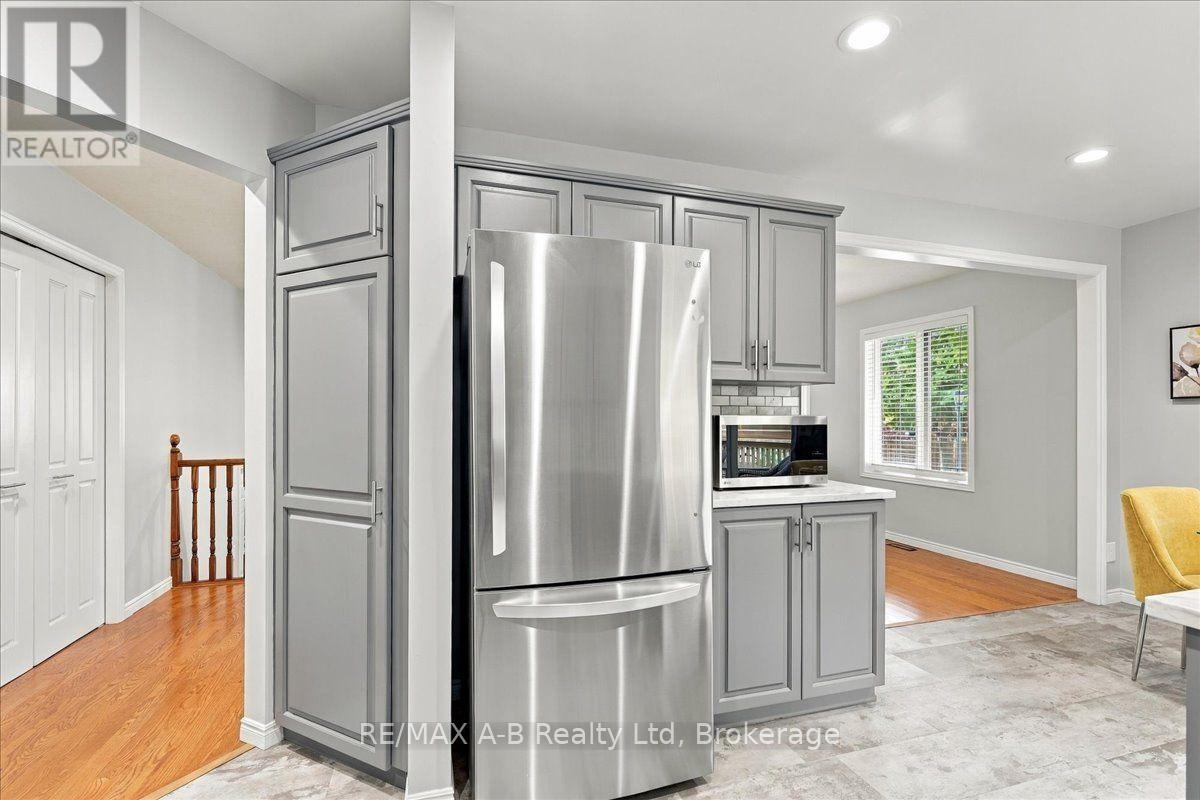 194 Norwood Court Property Photo 17