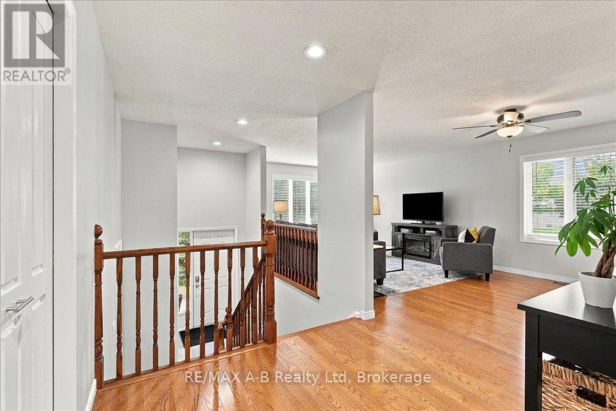 194 Norwood Court Property Photo 18