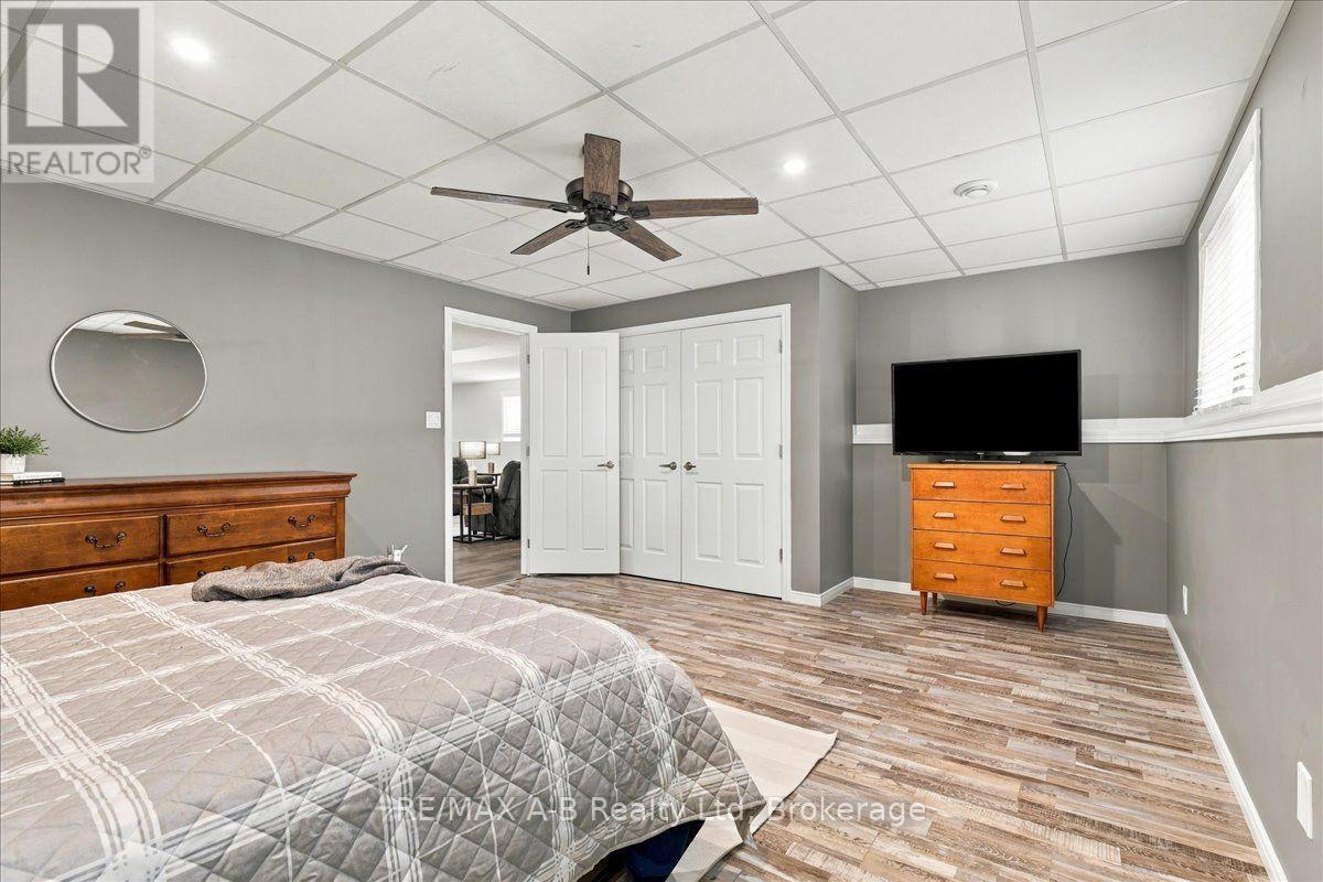 194 Norwood Court Property Photo 32