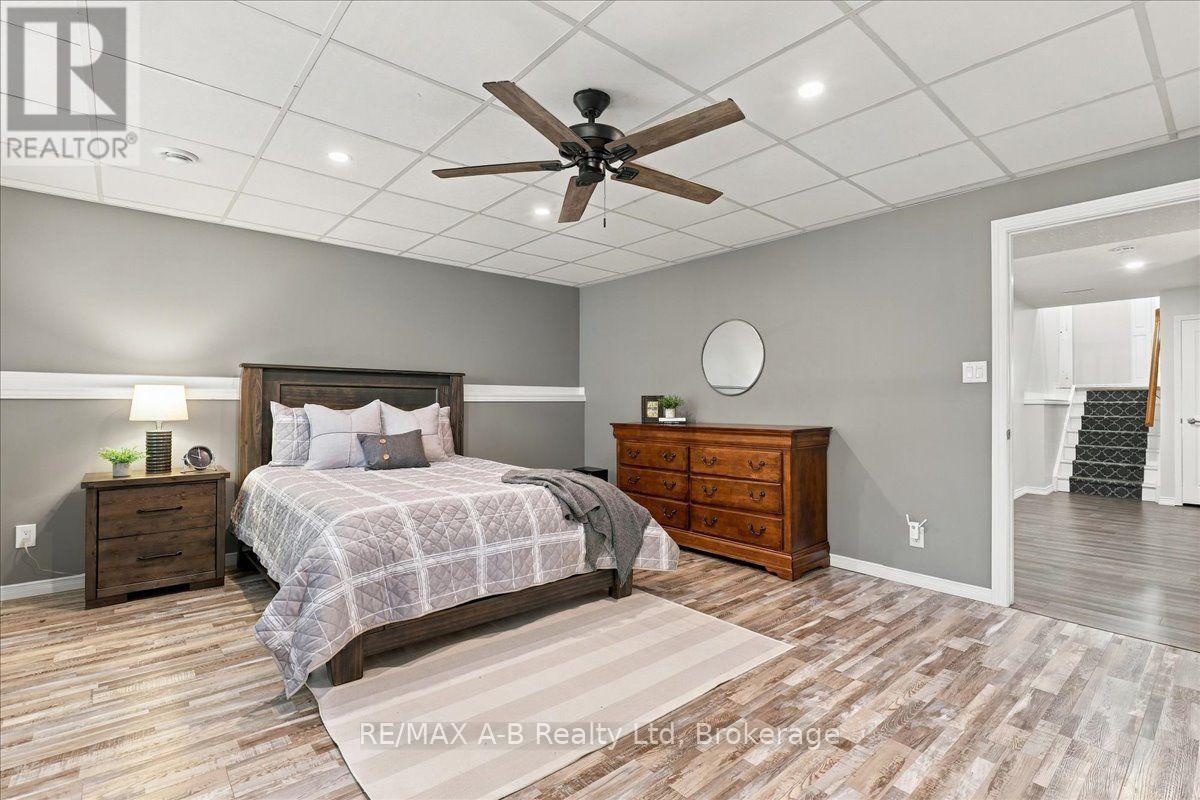 194 Norwood Court Property Photo 33