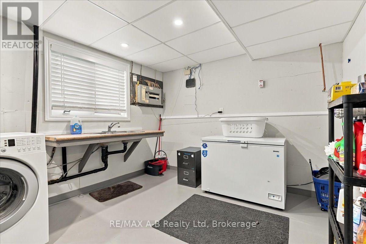 194 Norwood Court Property Photo 36