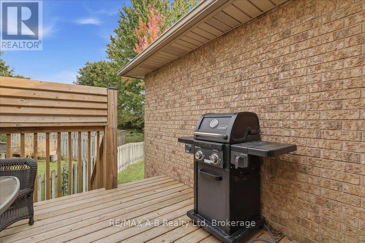 194 Norwood Court Property Photo 41
