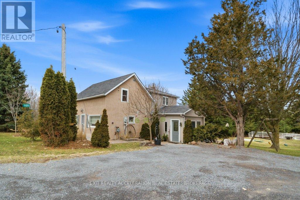 1125 County Rd 1 E Property Photo 2