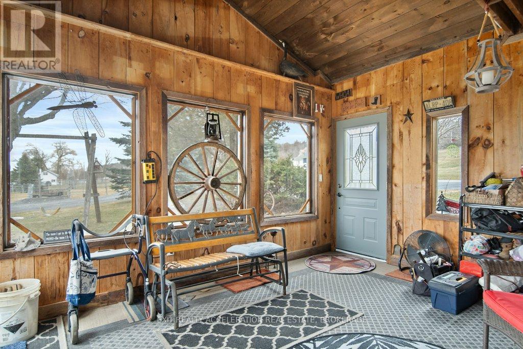 1125 County Rd 1 E Property Photo 6