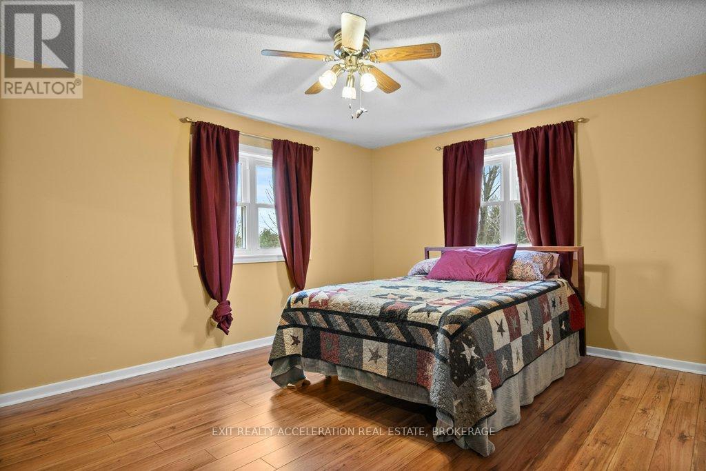 1125 County Rd 1 E Property Photo 21