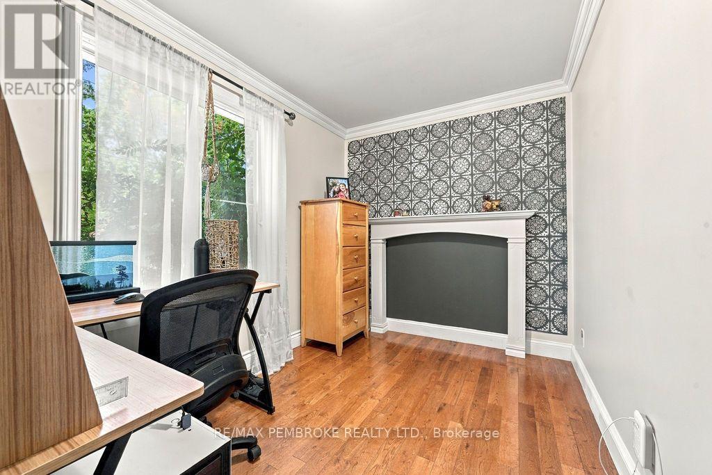 397 Trafalgar Road Property Photo 2
