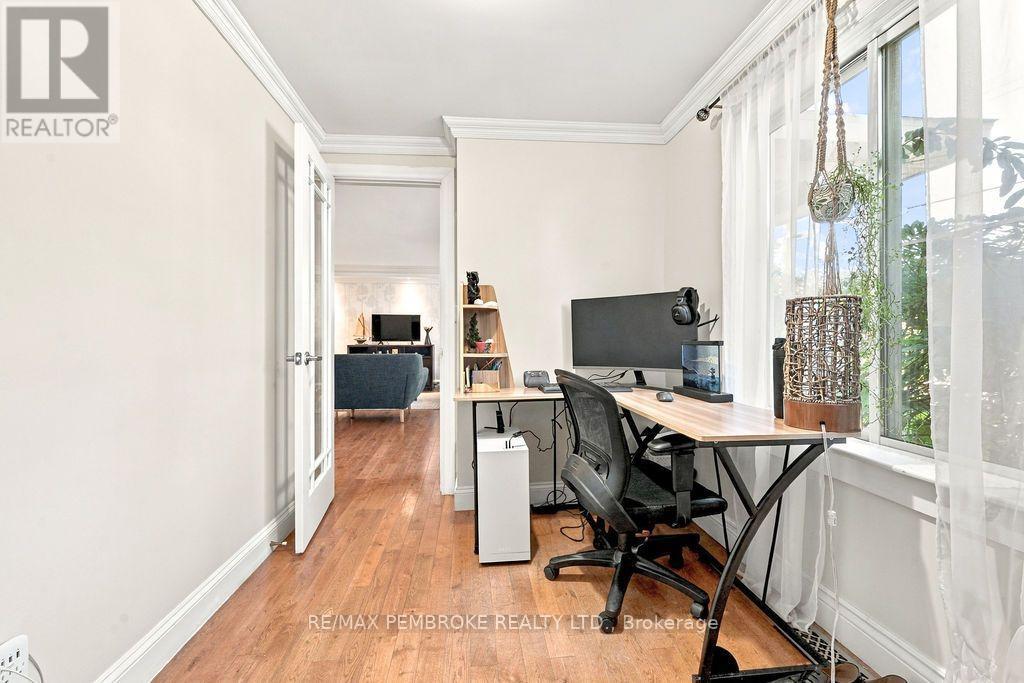 397 Trafalgar Road Property Photo 3